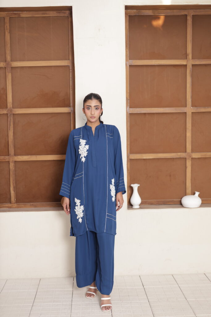 Semi formal Cord Set